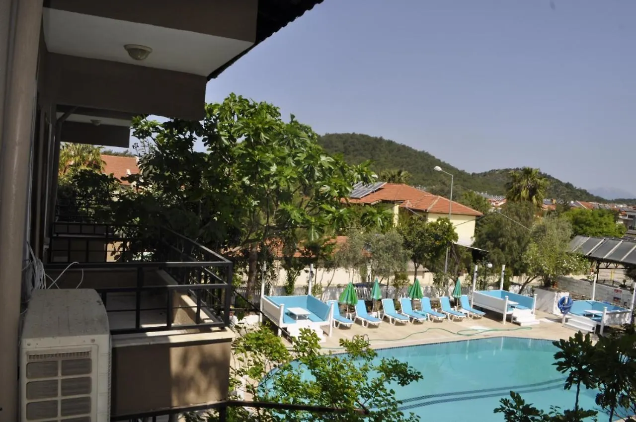 New St. Nicholas Garden Hotel Ολουντενίζ 0*,